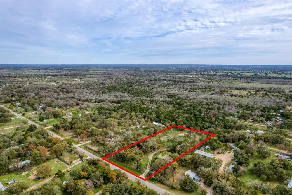 201 Artesian Drive Cedar Creek, TX 78612