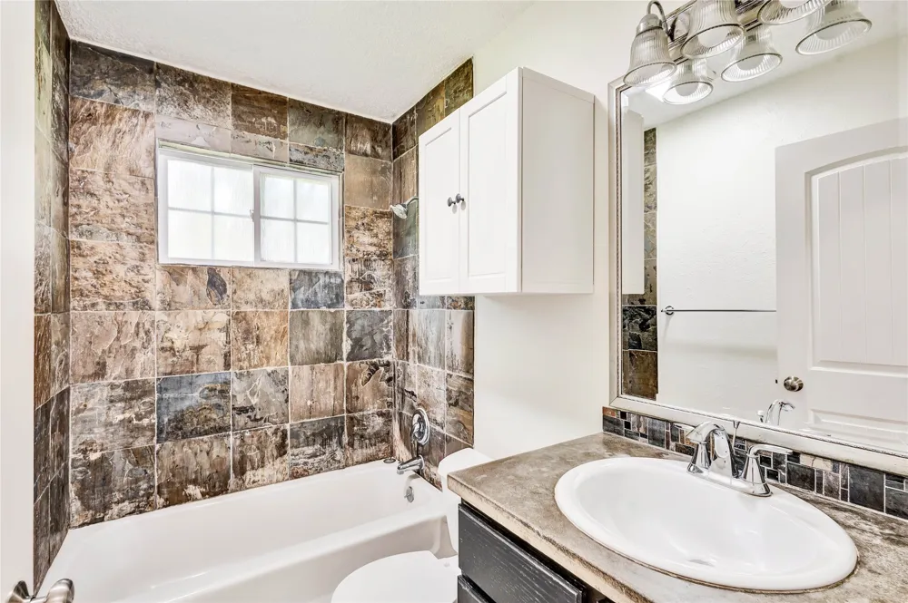 308 S Blue Ridge Parkway Cedar Park, TX 78613