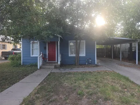804 Lexington Street