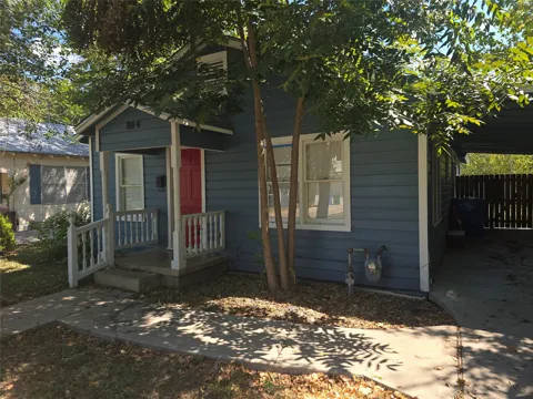 804 Lexington Street