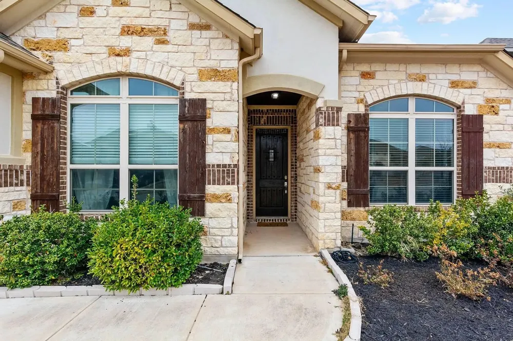 104 Canyon Lake Lane Georgetown, TX 78628