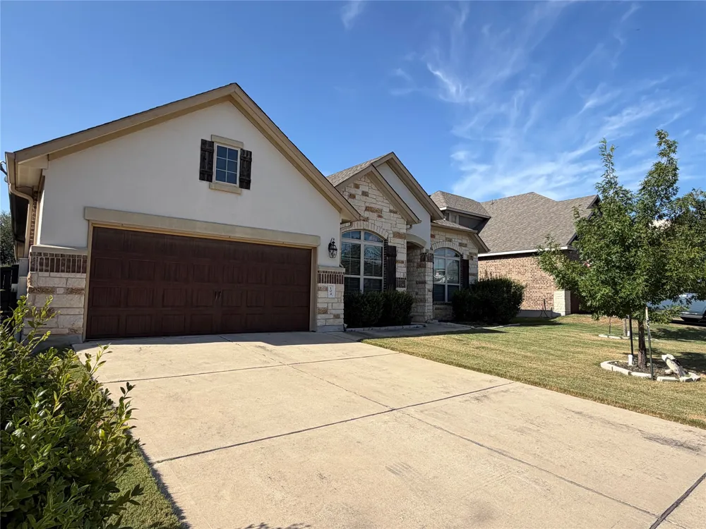 104 Canyon Lake Lane Georgetown, TX 78628