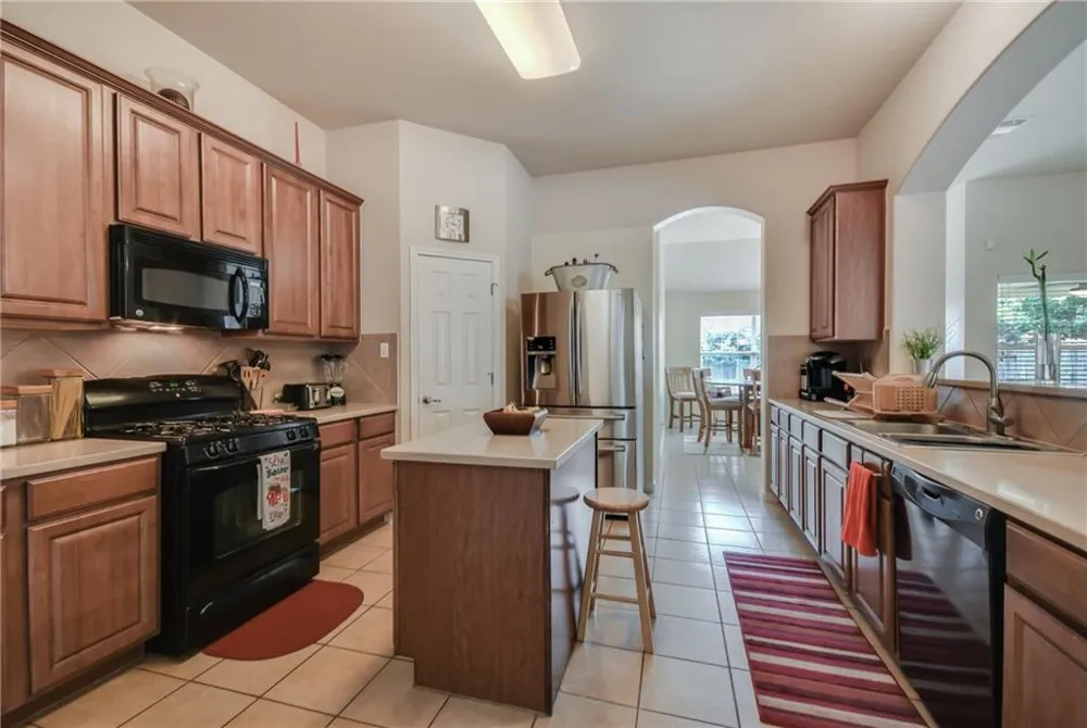 4490 Heritage Well Lane Round Rock, TX 78665