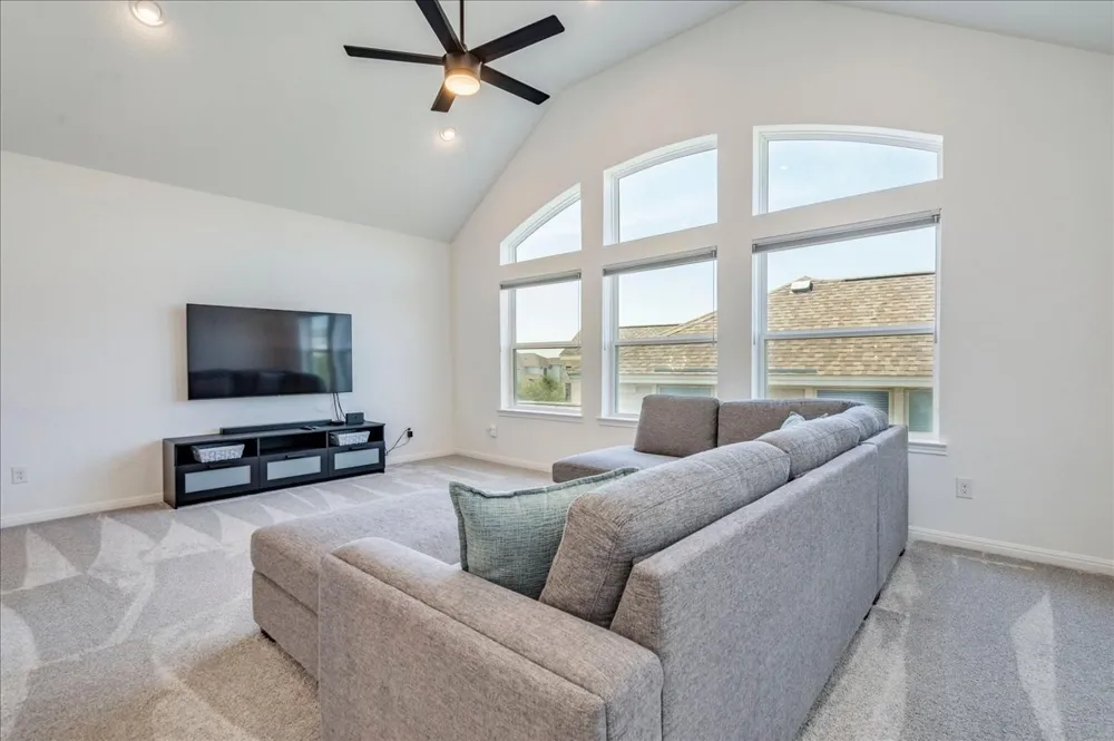 1725 Sunset Vista Cove Leander, TX 78641