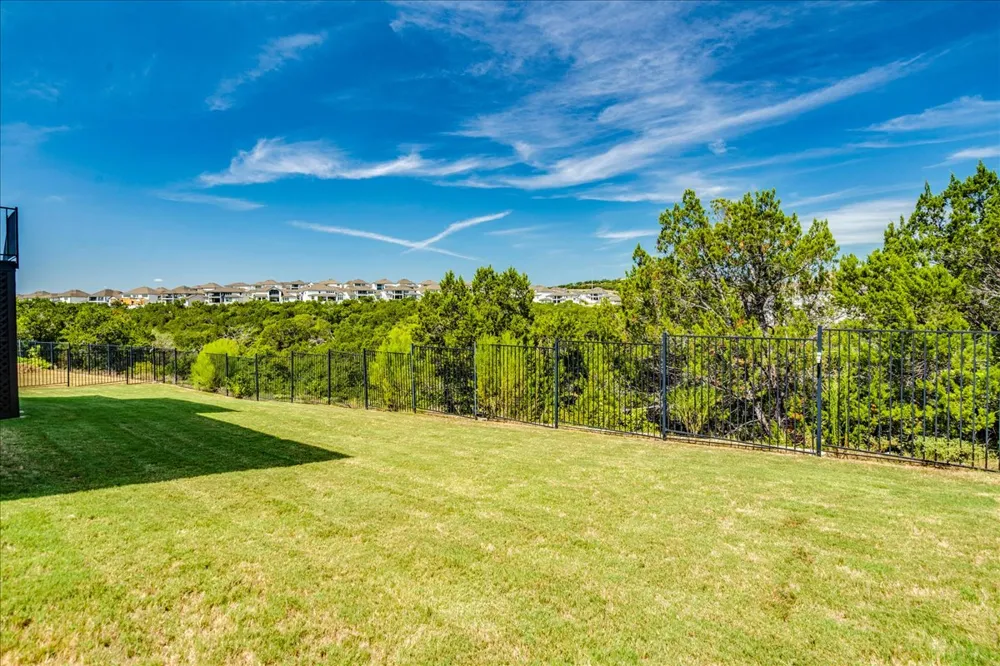 1725 Sunset Vista Cove Leander, TX 78641