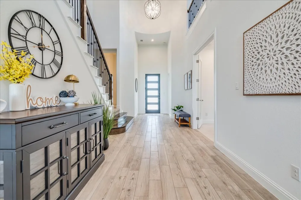 1725 Sunset Vista Cove Leander, TX 78641