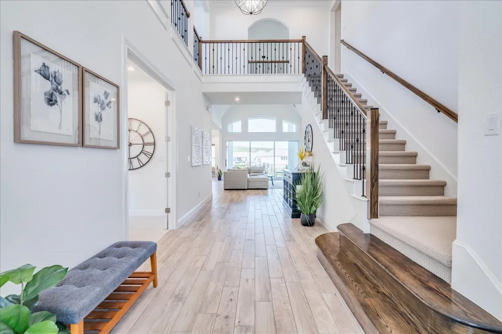 1725 Sunset Vista Cove Leander, TX 78641