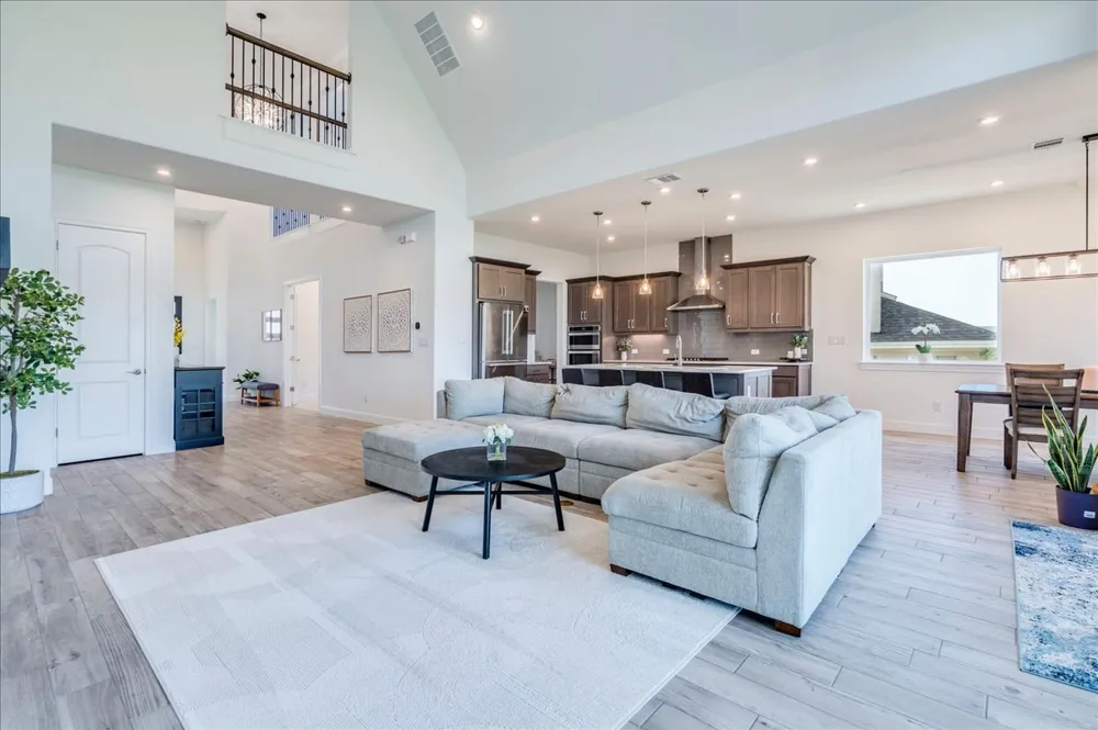 1725 Sunset Vista Cove Leander, TX 78641