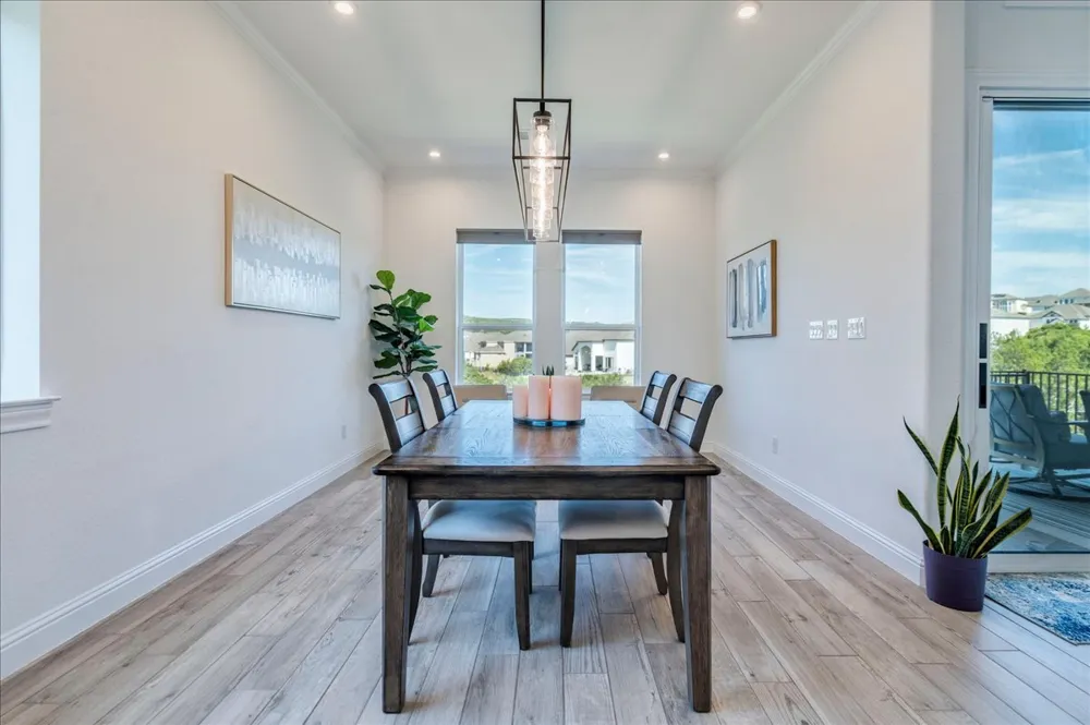 1725 Sunset Vista Cove Leander, TX 78641