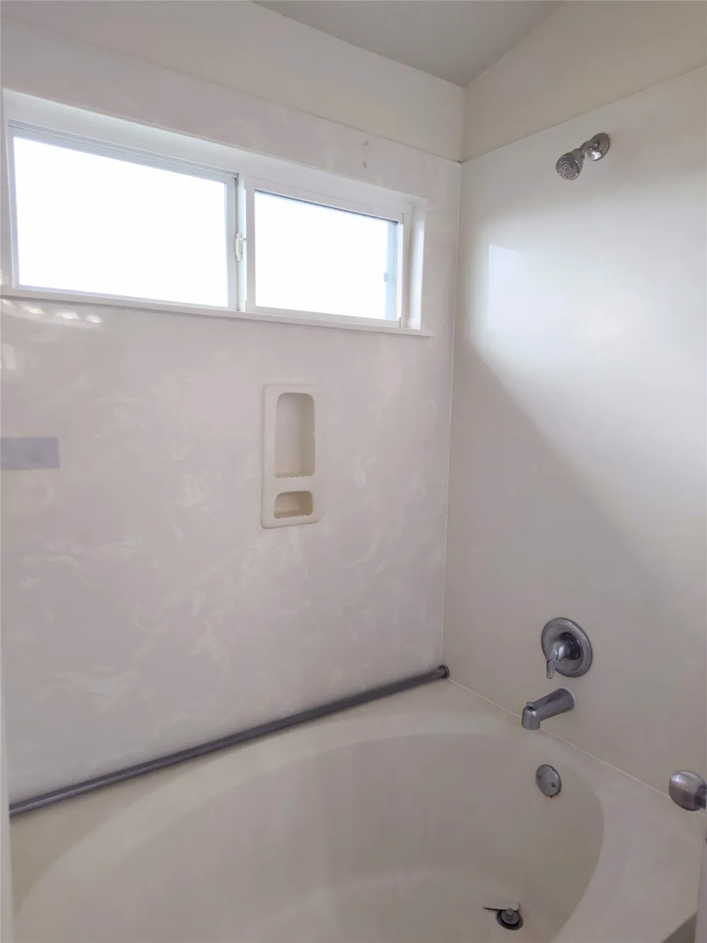 103 Hawkins Court Hutto, TX 78634