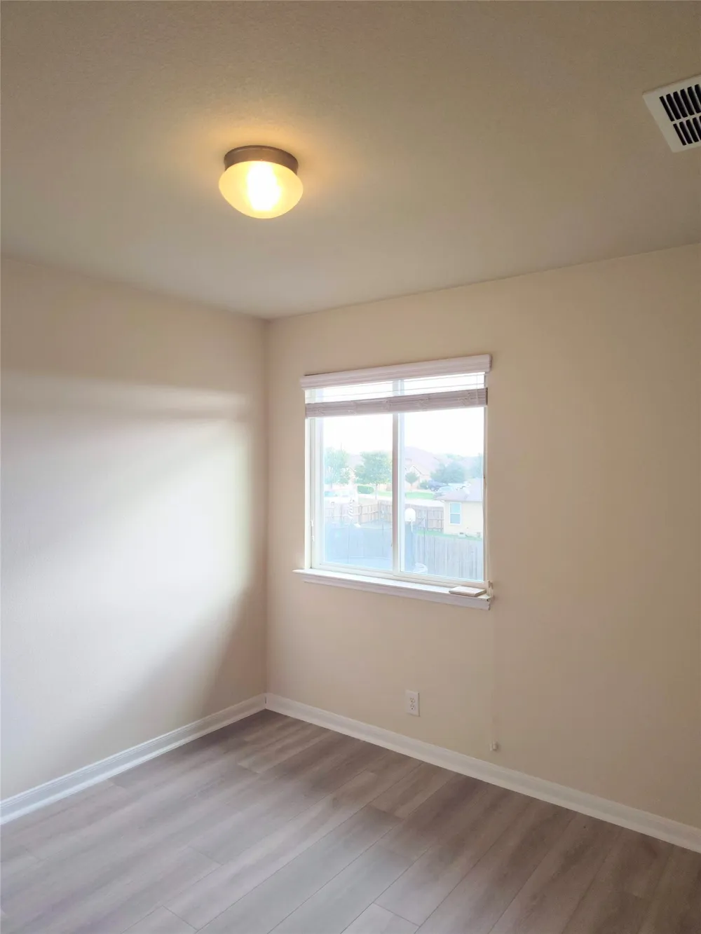 103 Hawkins Court Hutto, TX 78634
