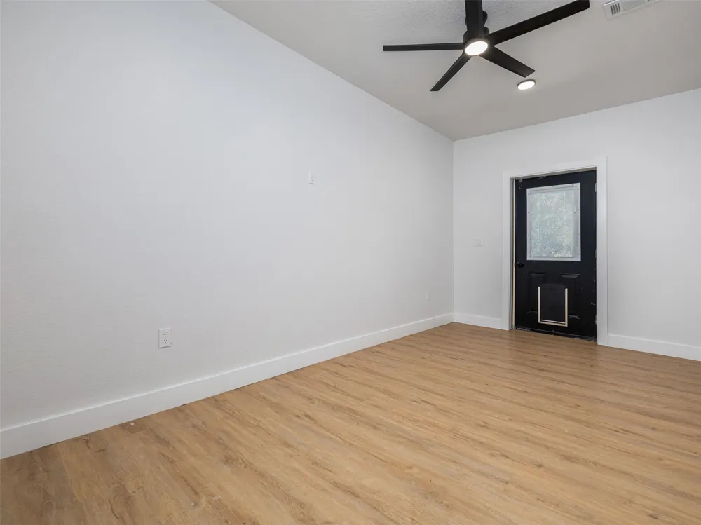 17412 W First Street Leander, TX 78641