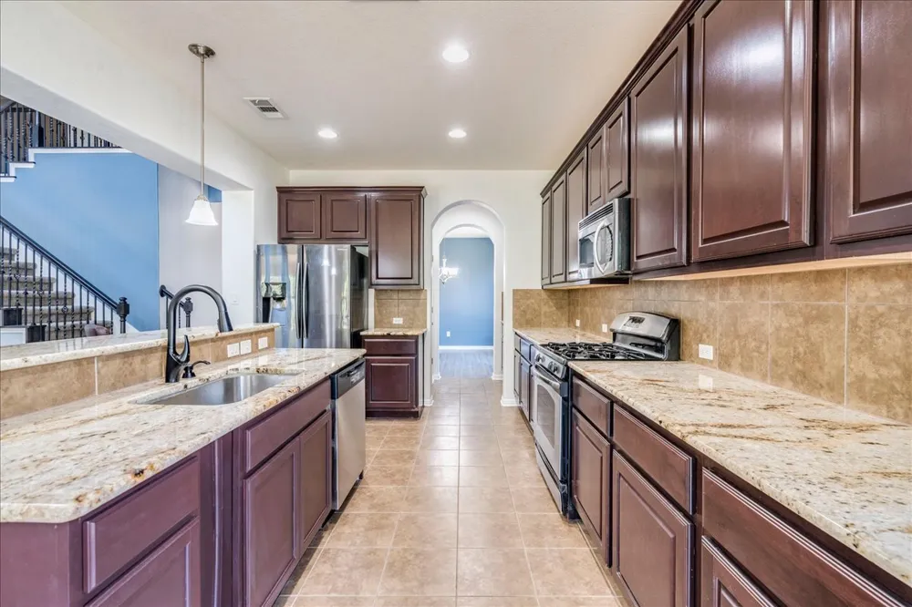19013 Calming Stream Cove Pflugerville, TX 78660