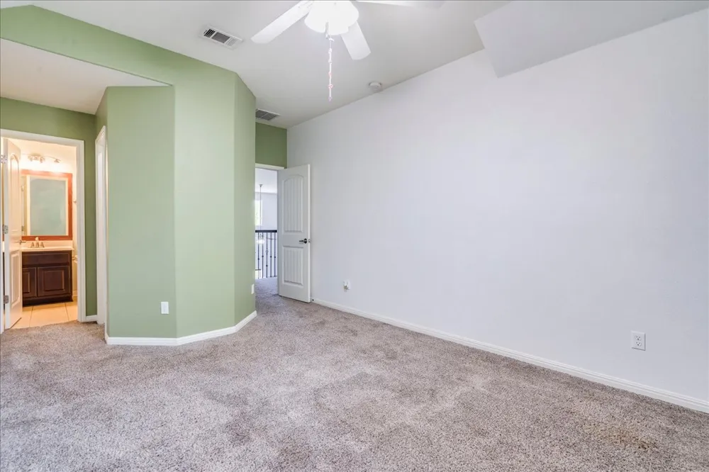 19013 Calming Stream Cove Pflugerville, TX 78660