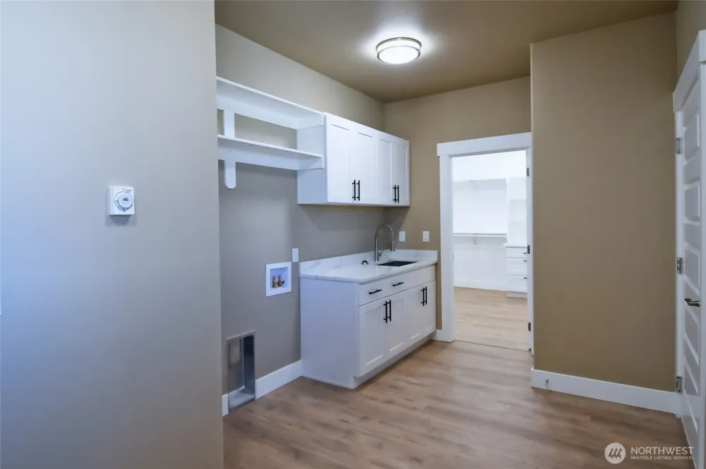 109 Wren Loop SW Mattawa, WA 99349