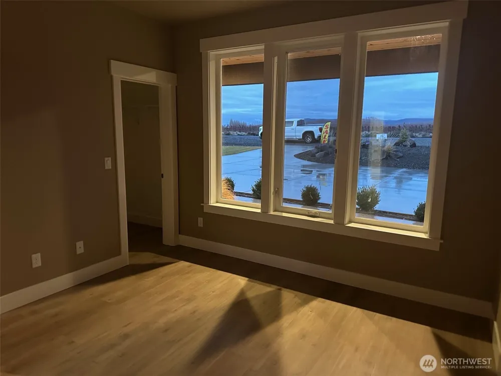 109 Wren Loop SW Mattawa, WA 99349