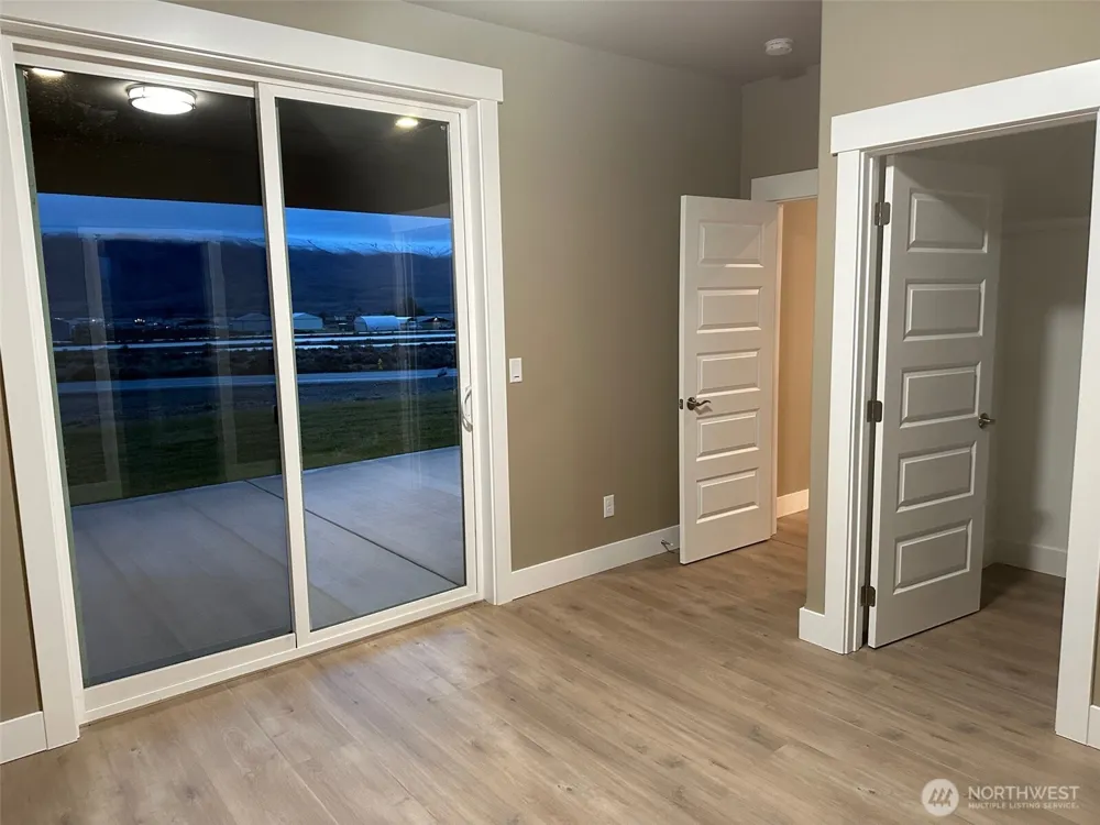 109 Wren Loop SW Mattawa, WA 99349