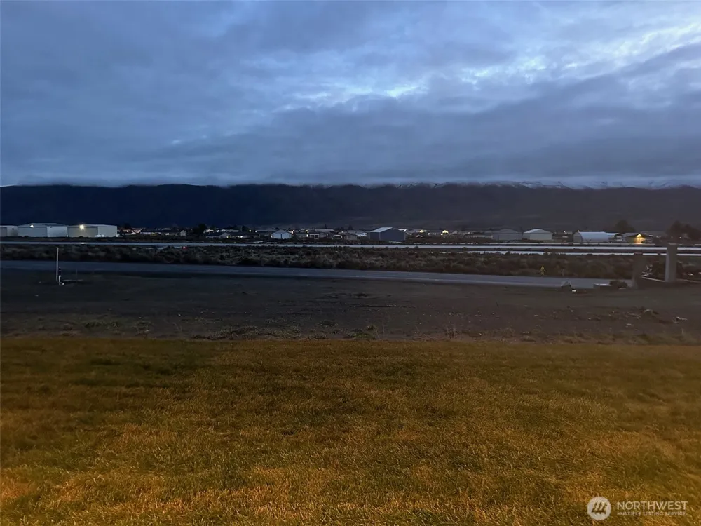 109 Wren Loop SW Mattawa, WA 99349