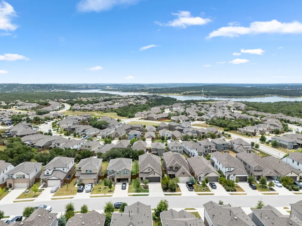8009 Copper Prairie Bend Lago Vista, TX 78645