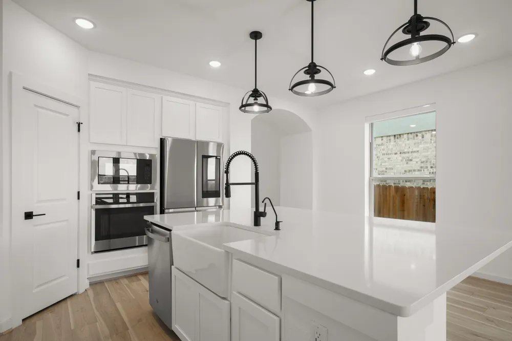 8009 Copper Prairie Bend Lago Vista, TX 78645