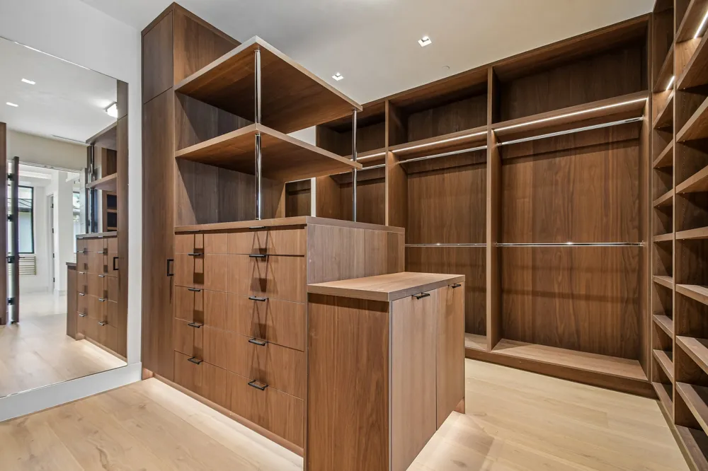 2503 Westlake Drive #301 Austin, TX 78746