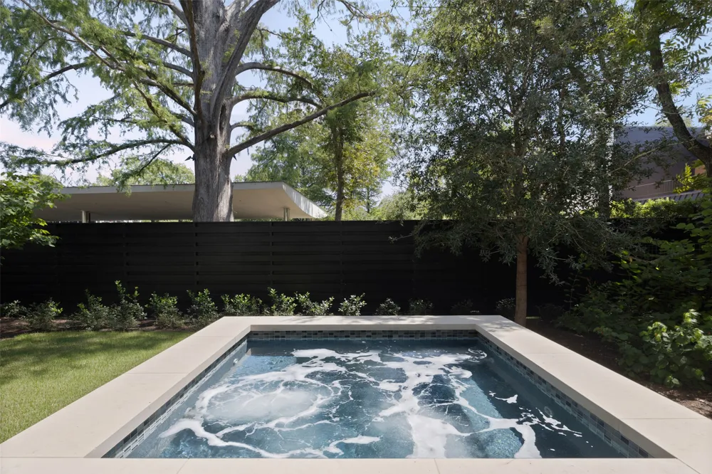 2503 Westlake Drive #301 Austin, TX 78746