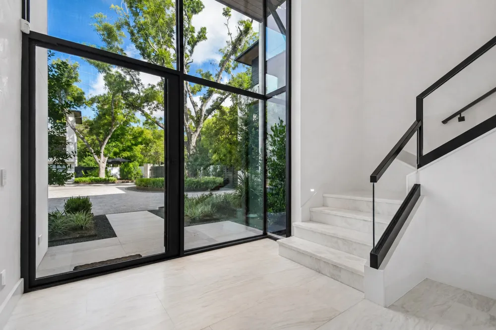 2503 Westlake Drive #301 Austin, TX 78746