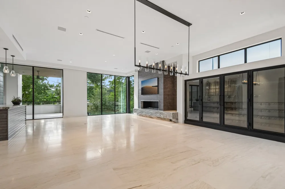 2503 Westlake Drive #301 Austin, TX 78746