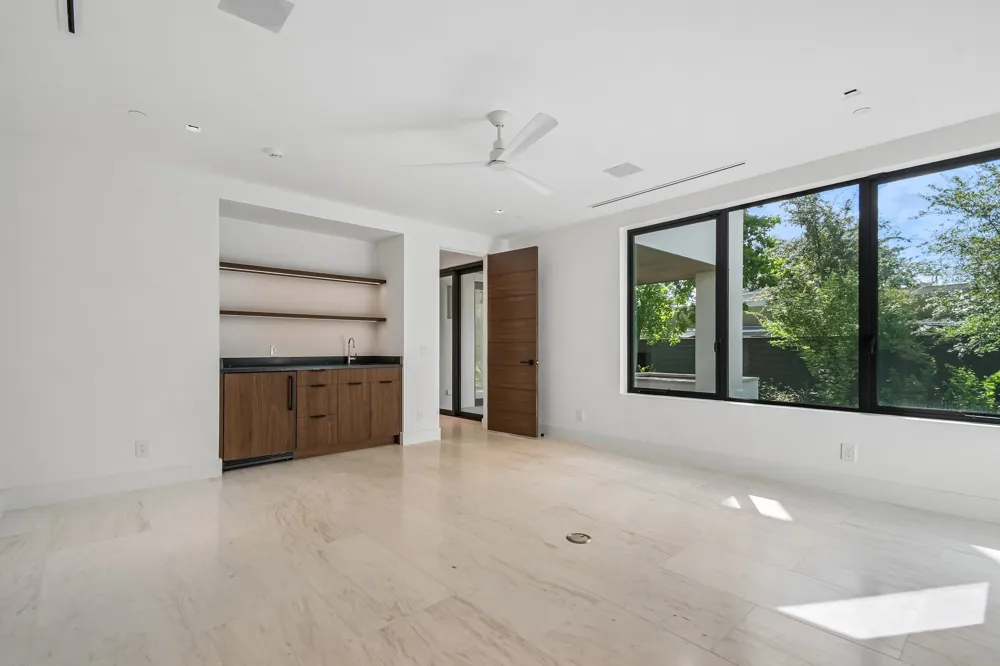 2503 Westlake Drive #301 Austin, TX 78746