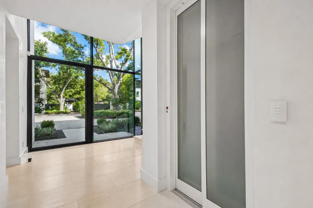 2503 Westlake Drive #301 Austin, TX 78746