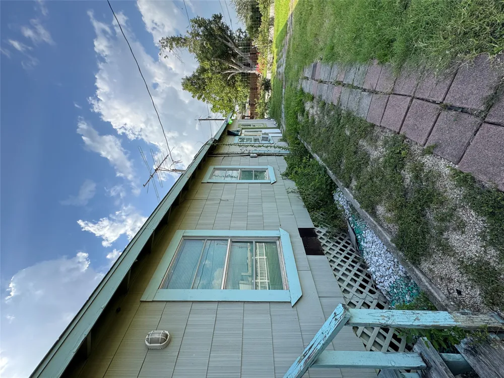 415 Creswell Drive San Antonio, TX 78220