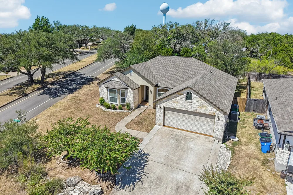 3800 Annapolis Cove Lago Vista, TX 78645