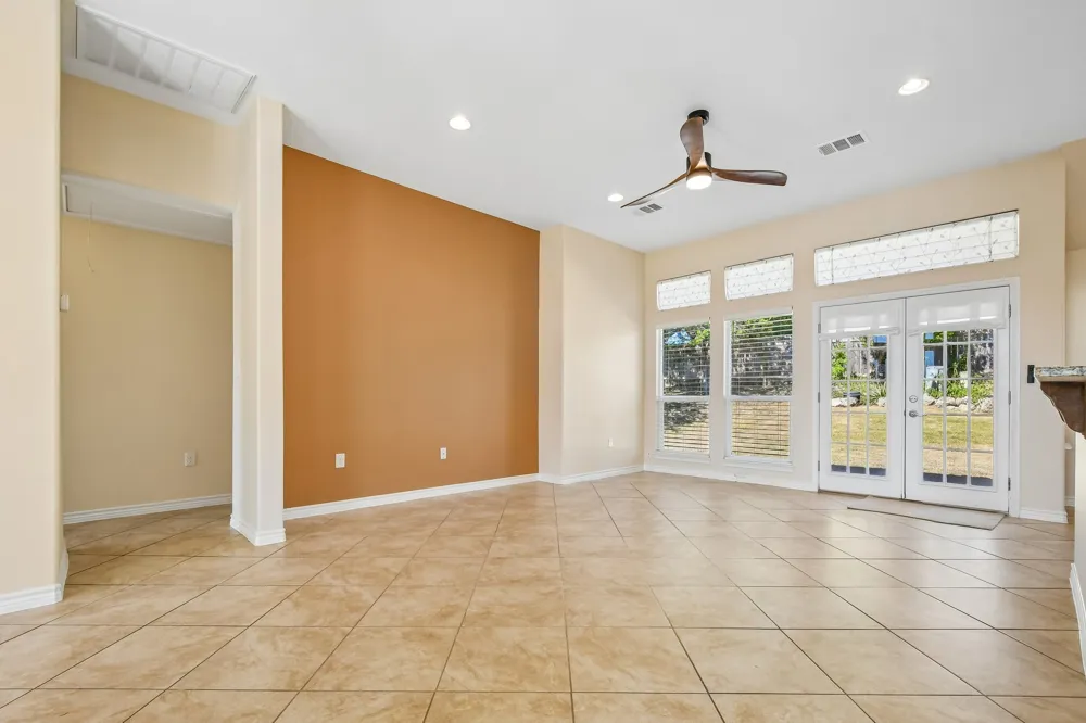 3800 Annapolis Cove Lago Vista, TX 78645