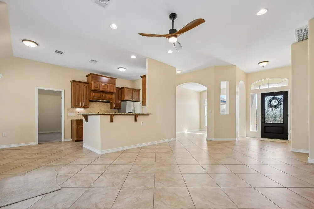 3800 Annapolis Cove Lago Vista, TX 78645