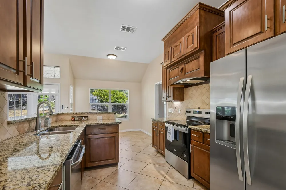 3800 Annapolis Cove Lago Vista, TX 78645