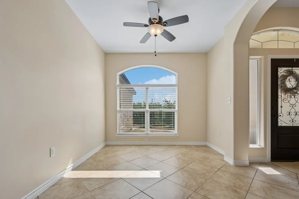 3800 Annapolis Cove Lago Vista, TX 78645
