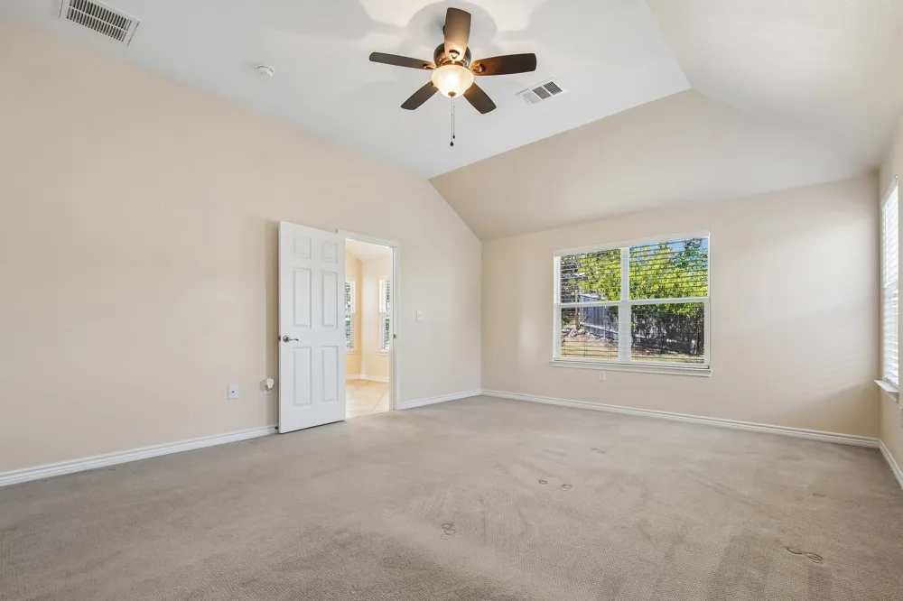 3800 Annapolis Cove Lago Vista, TX 78645