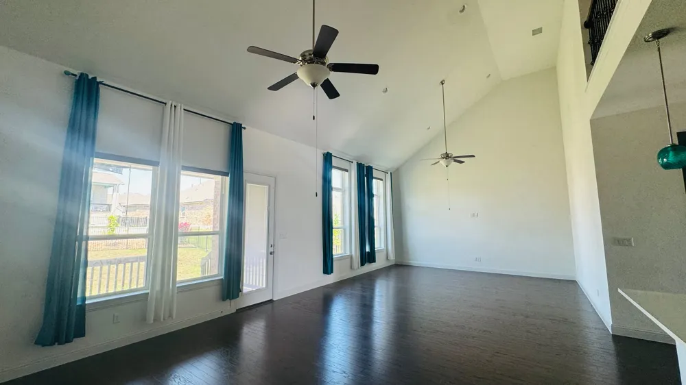 813 Palamos Drive Leander, TX 78641