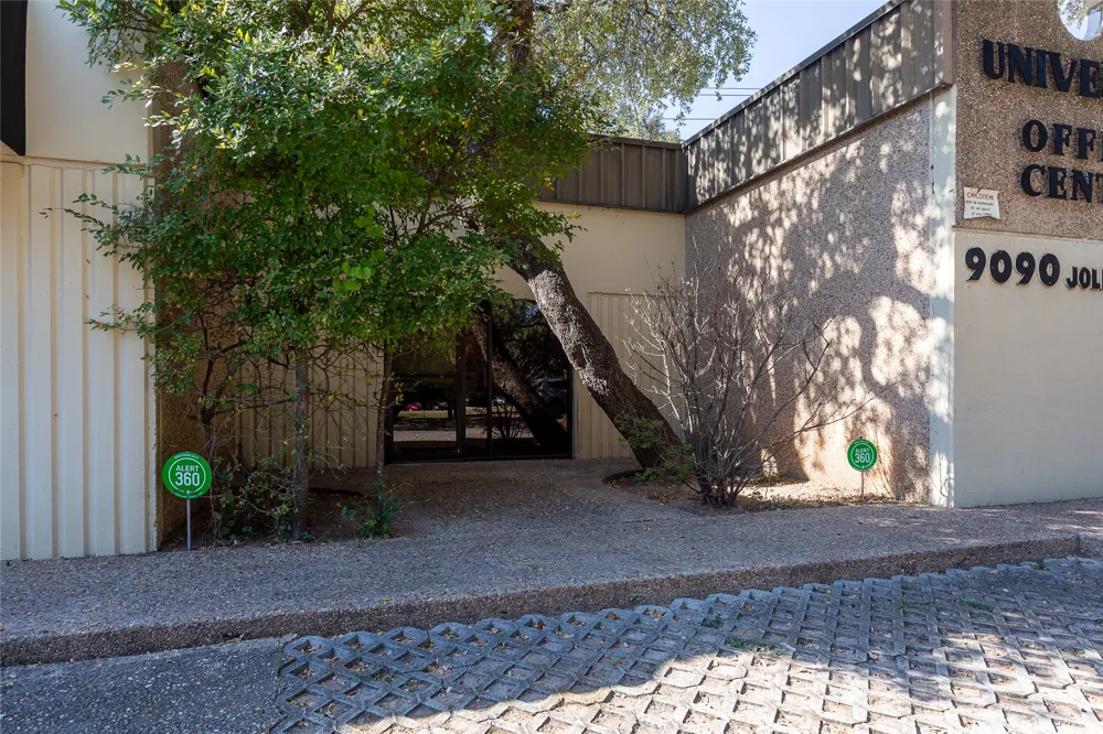9090 Jollyville Road #105 Austin, TX 78759