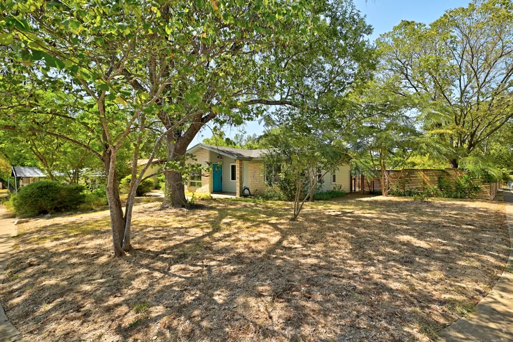 905 Emerald Wood Drive Austin, TX 78745