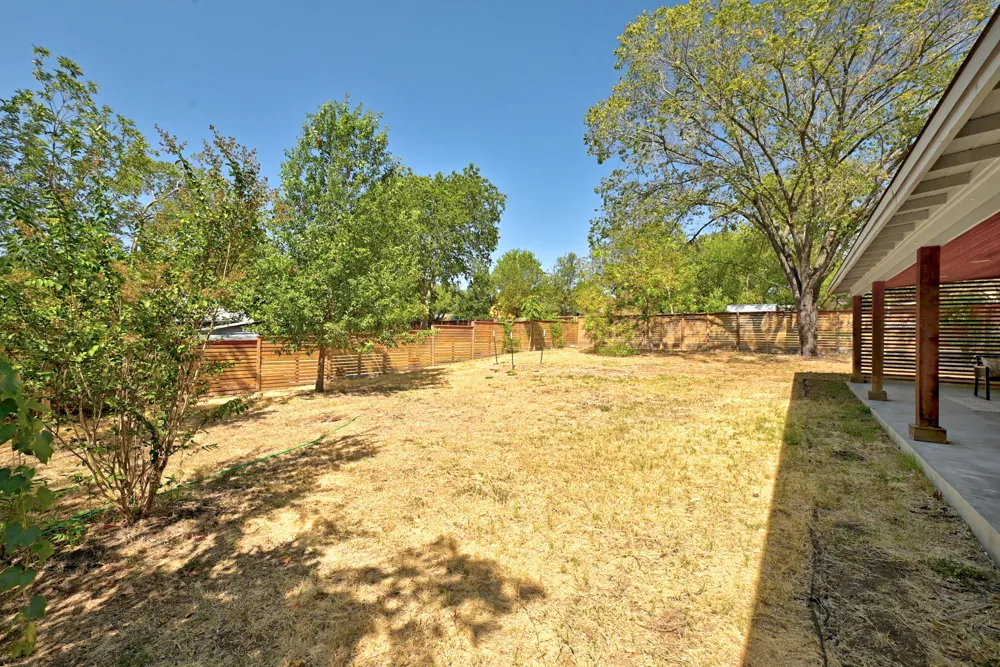 905 Emerald Wood Drive Austin, TX 78745