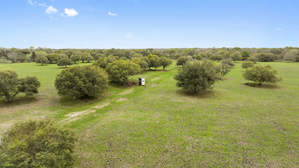 2 County Road 123 Edna, TX 77957