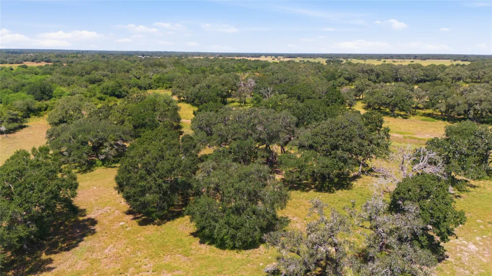 2 County Road 123 Edna, TX 77957
