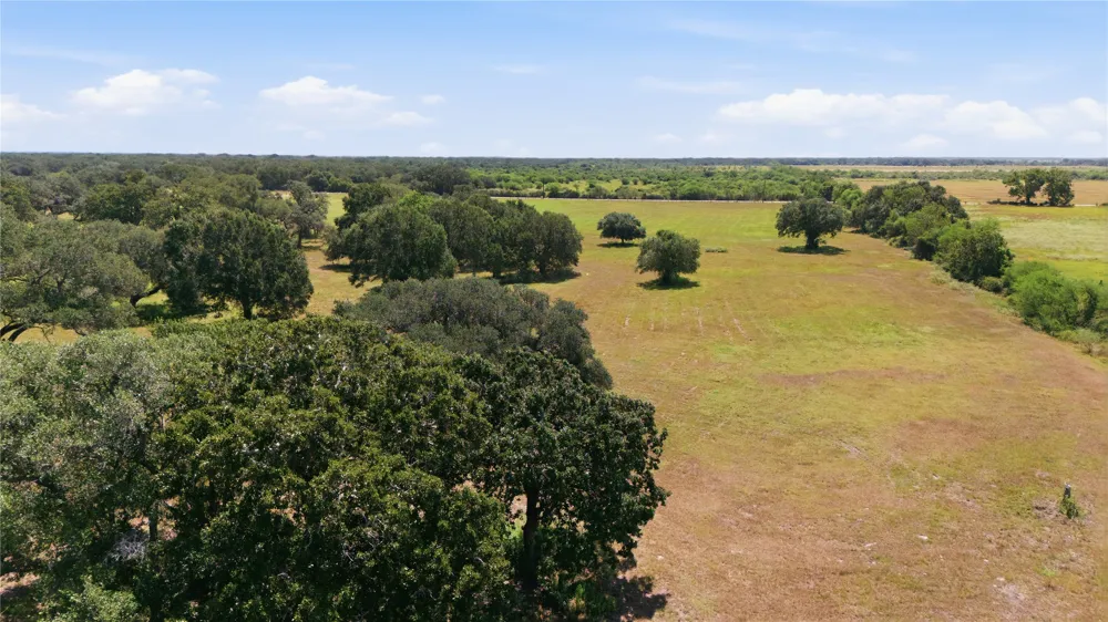 2 County Road 123 Edna, TX 77957