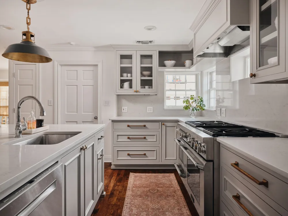 2412 Jarratt Avenue Austin, TX 78703