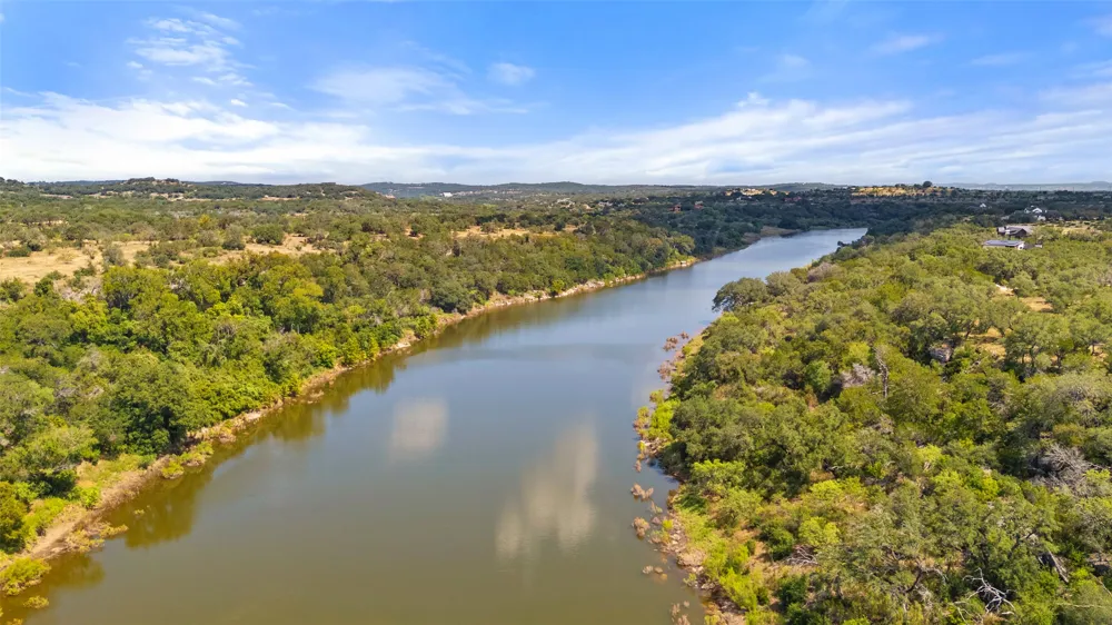 10 Pedernales Canyon Trail Spicewood, TX 78669