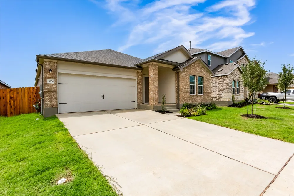 2000 Gilmer Way Leander, TX 78641