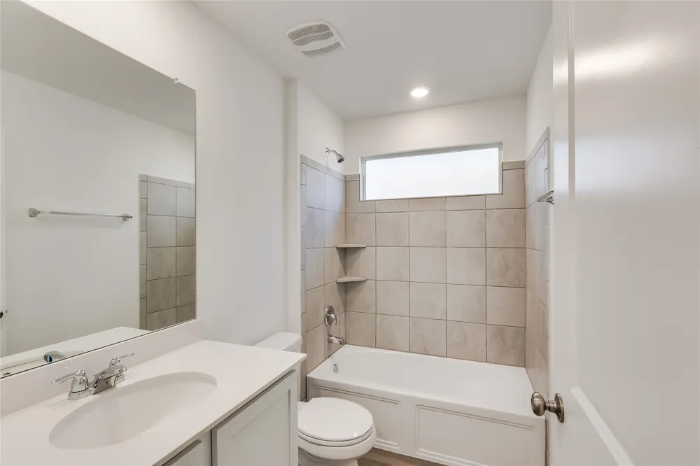 2000 Gilmer Way Leander, TX 78641