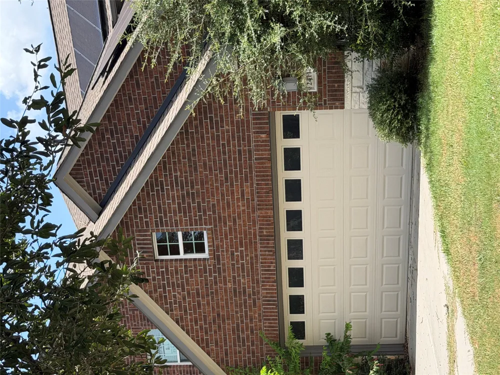 2411 Sunset Mist Lane Conroe, TX 77304