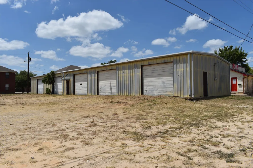 215 Childress Drive Rockdale, TX 76567